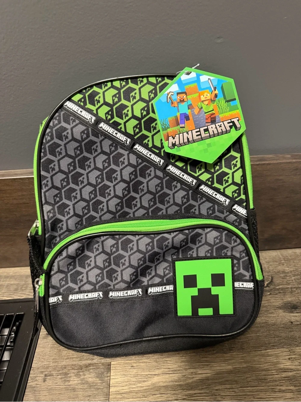 Brand New with Tags Kids Minecraft Green & Black Creeper Backpack